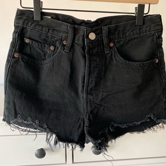 LEVIS 501 black short - Picture 2 of 5